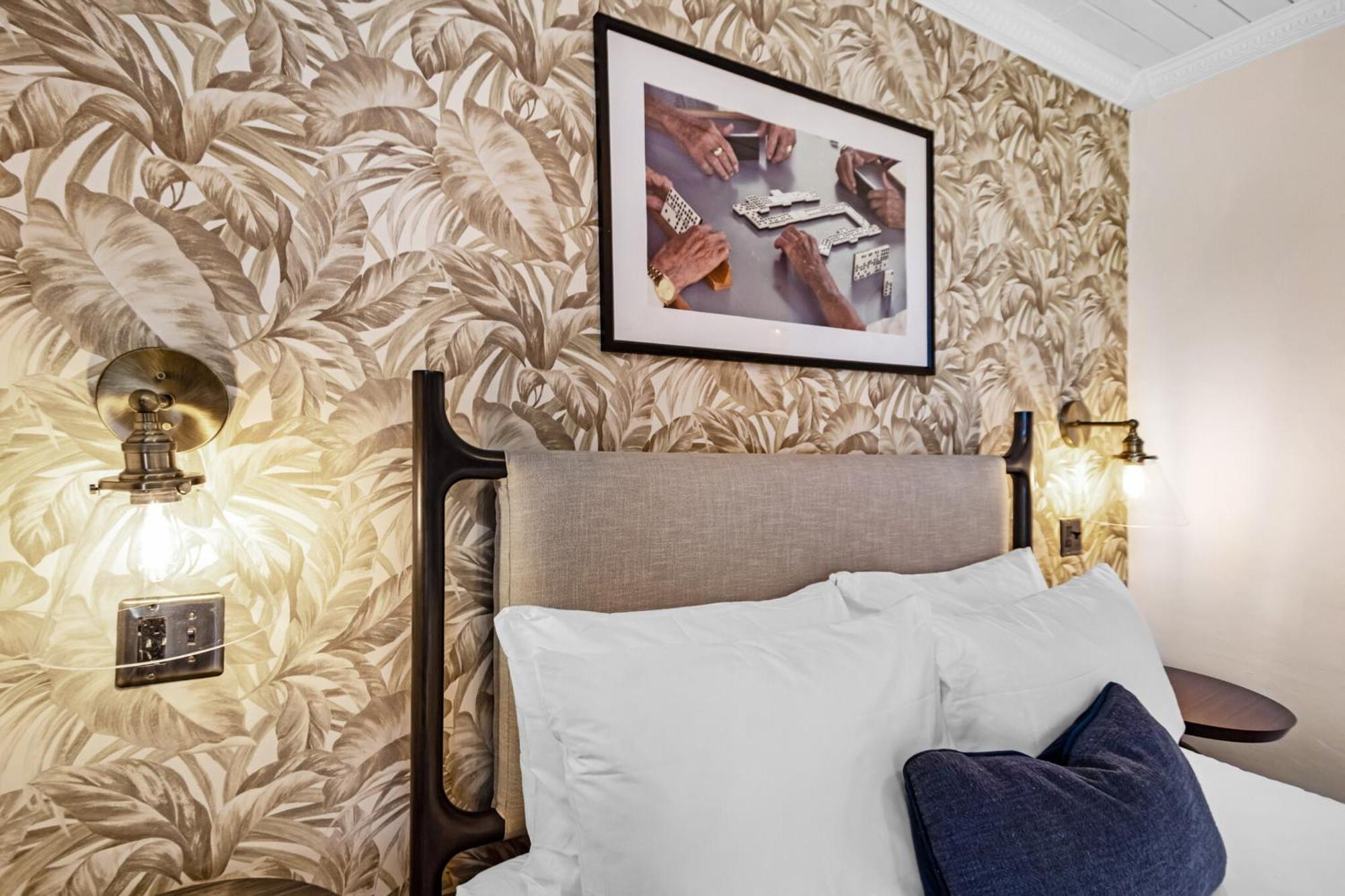Roami At Tower Hotel - Calle Ocho Miami Extérieur photo